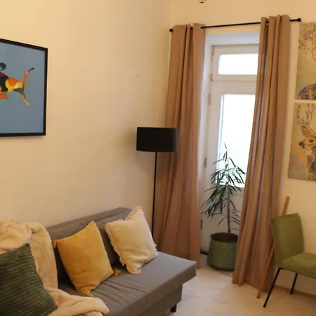 Glueckstoff Sleeping Guest house *